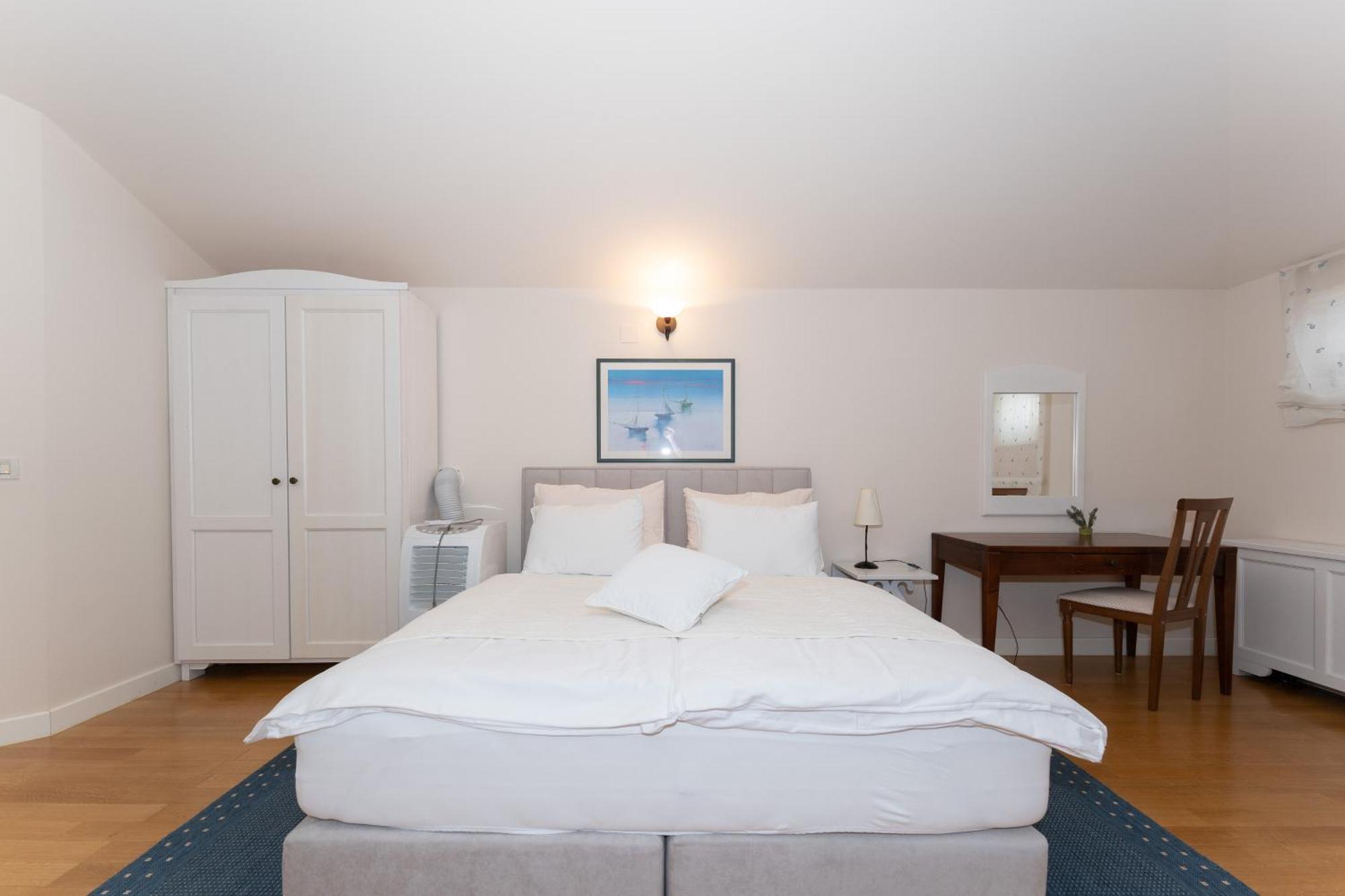 Hotel Abalone Цриквениця Екстер'єр фото